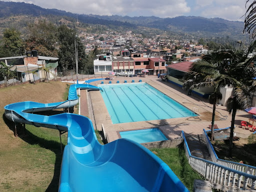 Piscina La Colina Guateque