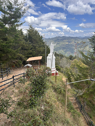 Cerro cristo rey montebello-antioquia