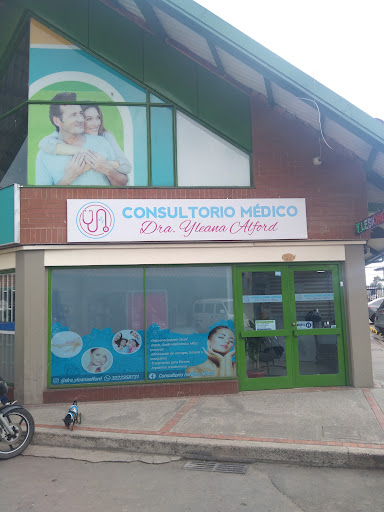 Centro comercial los pinos.