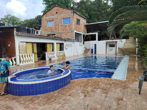 Piscina la Vega Viota